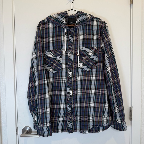 Lifetime Collective Other - Lifetime Collective Plaid Flannel Hooded Shirt